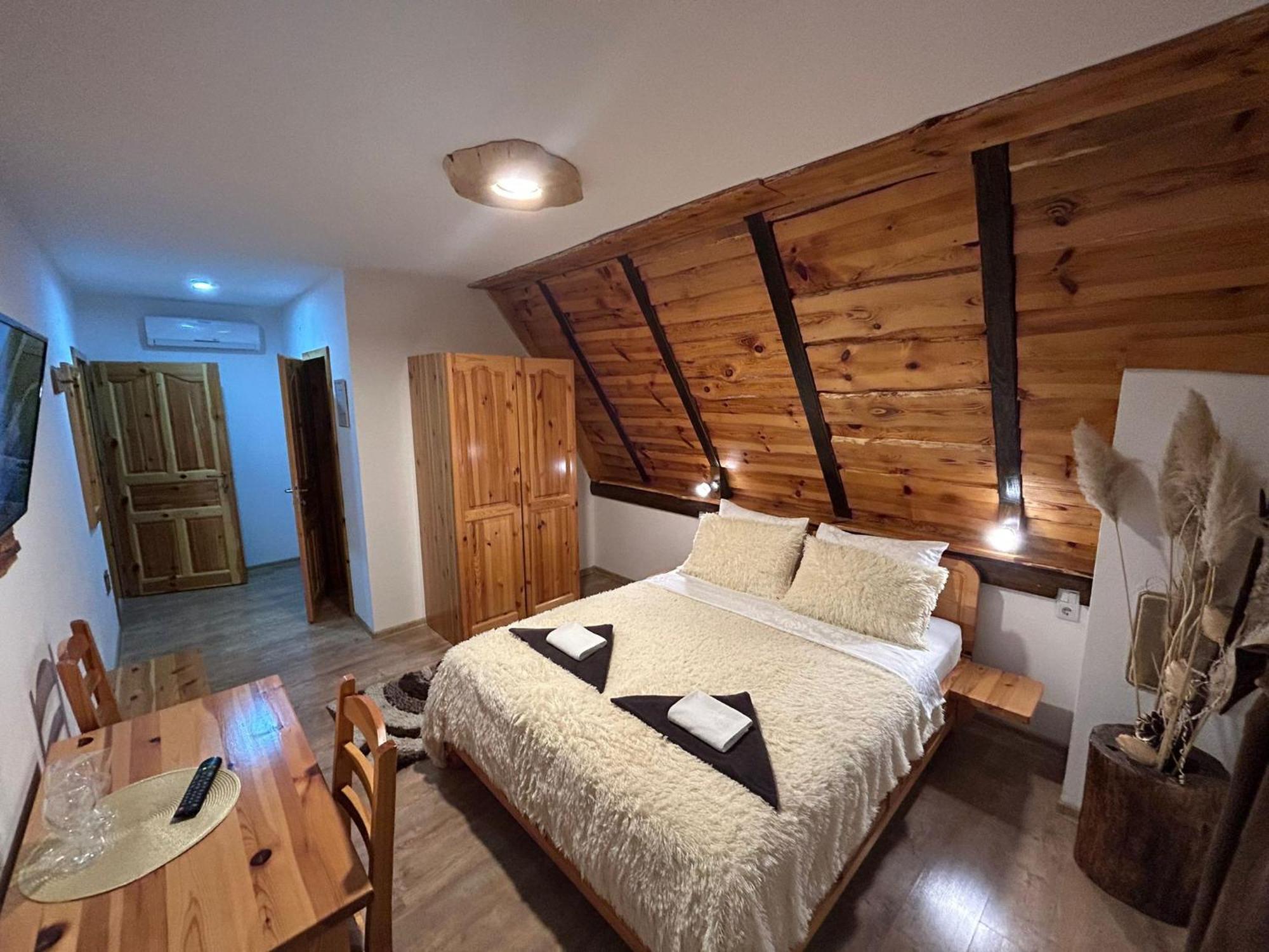 Rustic Lodge Plitvice 1 Plitvička Jezera Exteriör bild